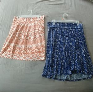 Lot of 2 adorable skirts M-L